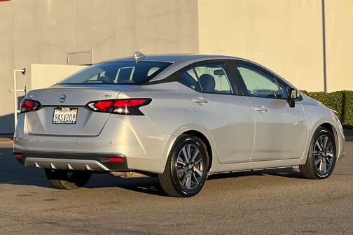 2021 Nissan Versa 1.6 SV