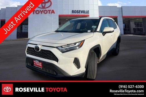 2023 Toyota RAV4 XLE