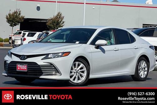 2022 Toyota Camry LE