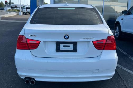 Alpine White 2011 BMW 328 xDrive