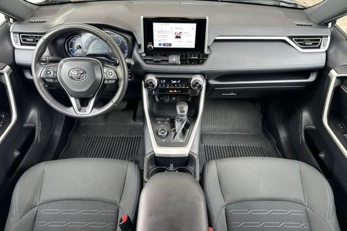 2024 Toyota RAV4 Hybrid SE