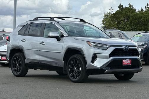 2024 Toyota RAV4 Hybrid SE