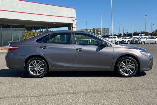 Predawn Gray Mica 2017 Toyota Camry SE