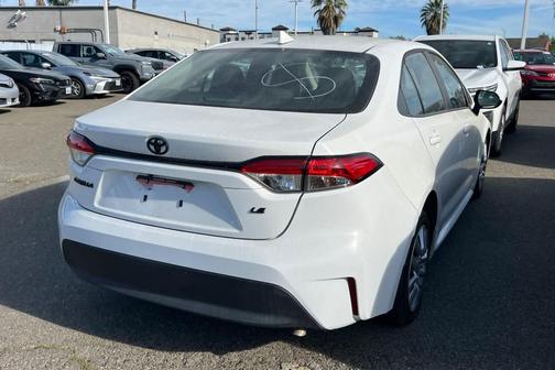 Ice Cap 2023 Toyota Corolla LE