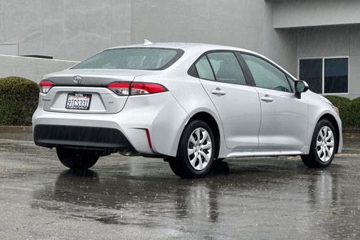 Classic Silver Metallic 2025 Toyota Corolla LE