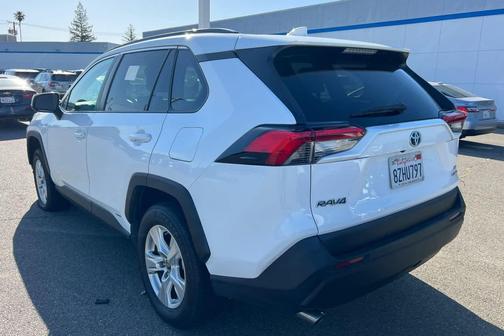 Super White 2021 Toyota RAV4 Hybrid LE