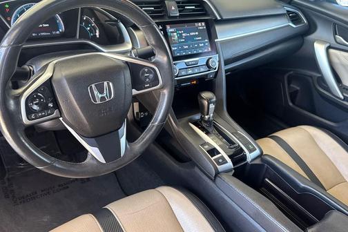 Crystal Black Pearl 2018 Honda Civic EX-L