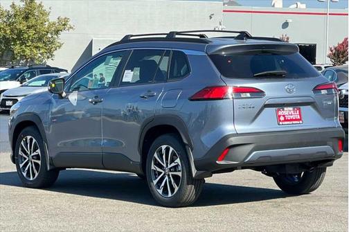 2025 Toyota Corolla Cross XLE