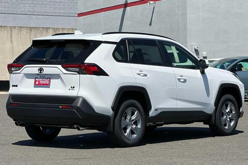 2025 Toyota RAV4 Hybrid LE