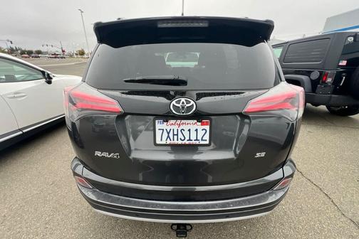 2016 Toyota RAV4 SE