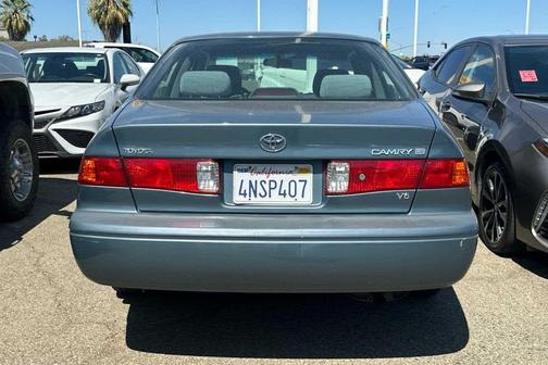 2000 Toyota Camry LE V6