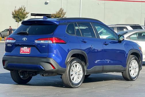 2022 Toyota Corolla Cross LE