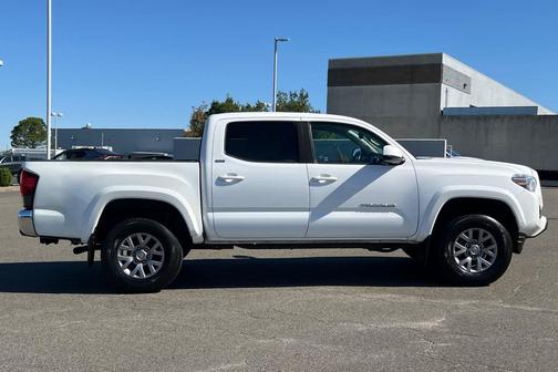 Super White 2019 Toyota Tacoma SR5