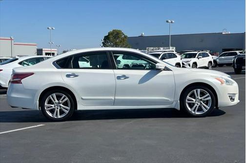 2013 Nissan Altima 3.5 SV