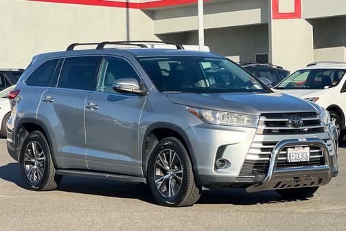 2018 Toyota Highlander LE