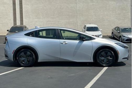 2024 Toyota Prius LE