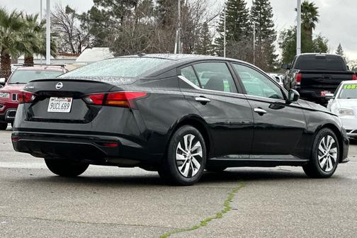 2020 Nissan Altima S FWD