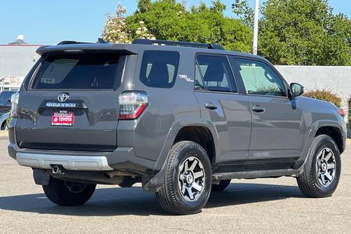 2024 Toyota 4Runner TRD Off Road