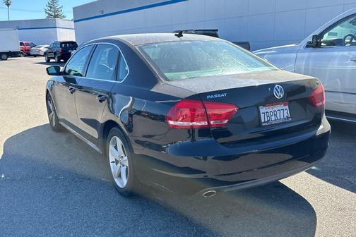 2013 Volkswagen Passat 2.5 SE