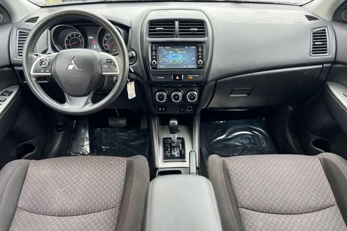 Pearl White 2019 Mitsubishi Outlander Sport 2.0 ES