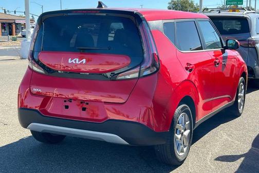 2024 Kia Soul LX