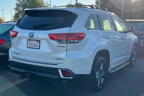 2017 Toyota Highlander Hybrid Platinum