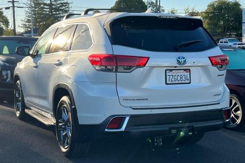 2017 Toyota Highlander Hybrid Platinum