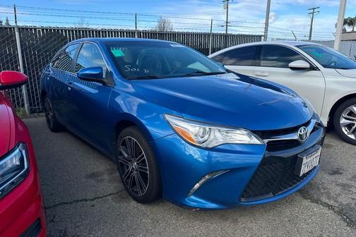 2016 Toyota Camry SE