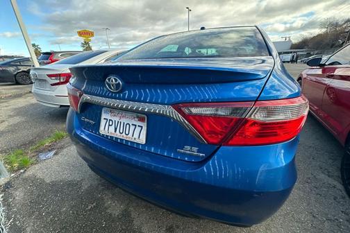 2016 Toyota Camry SE