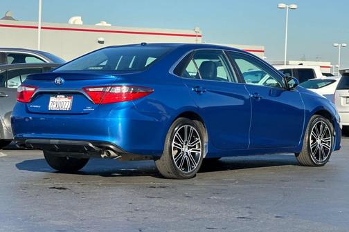 2016 Toyota Camry SE