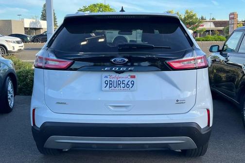 Oxford White 2022 Ford Edge SEL