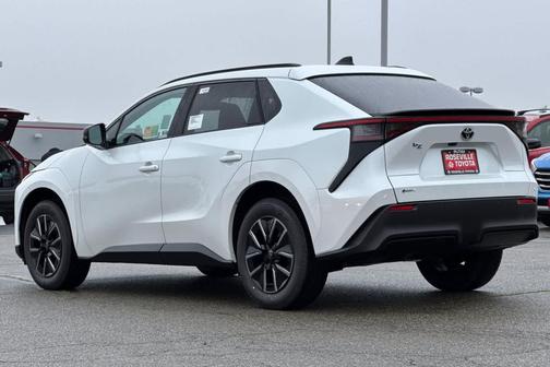 2026 Toyota bZ XLE Plus