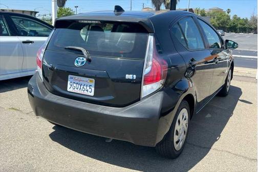 2016 Toyota Prius c Two