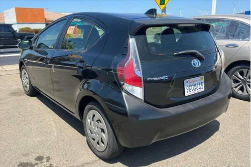 2016 Toyota Prius c Two