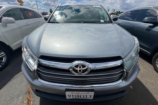Silver Sky Metallic 2015 Toyota Highlander Limited