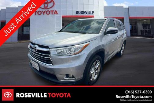 Silver Sky Metallic 2015 Toyota Highlander Limited