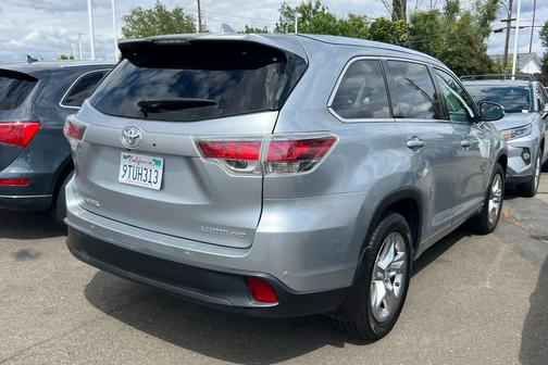 Silver Sky Metallic 2015 Toyota Highlander Limited