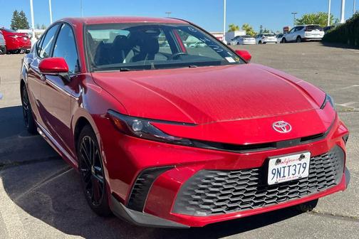 Supersonic Red 2025 Toyota Camry SE