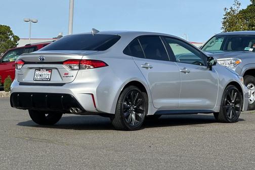 2024 Toyota Corolla Hybrid SE