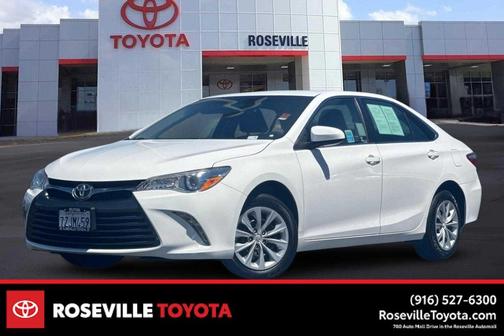 Super White 2017 Toyota Camry LE
