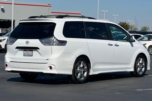 2013 Toyota Sienna SE