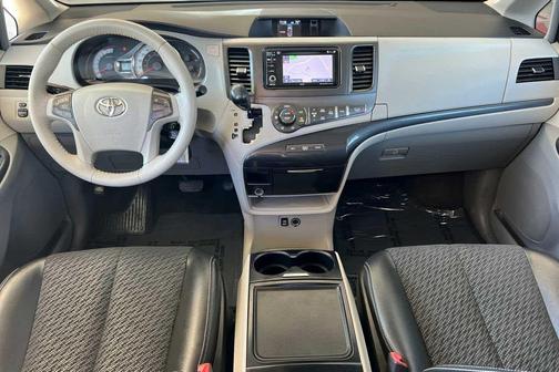 2013 Toyota Sienna SE