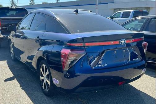 2018 Toyota Mirai Base