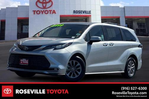 Celestial Silver Metallic 2023 Toyota Sienna XLE