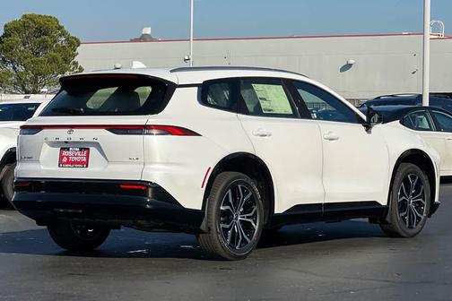 2026 Toyota Crown Signia XLE