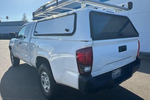 White 2022 Toyota Tacoma SR