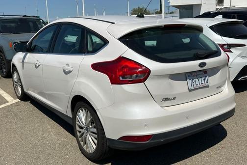 White Platinum Metallic Tri-Coat 2016 Ford Focus Titanium