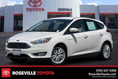 White Platinum Metallic Tri-Coat 2016 Ford Focus Titanium