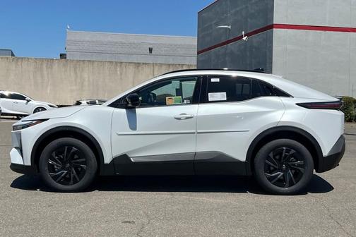 Wind Chill Pearl 2026 Toyota C-HR SE