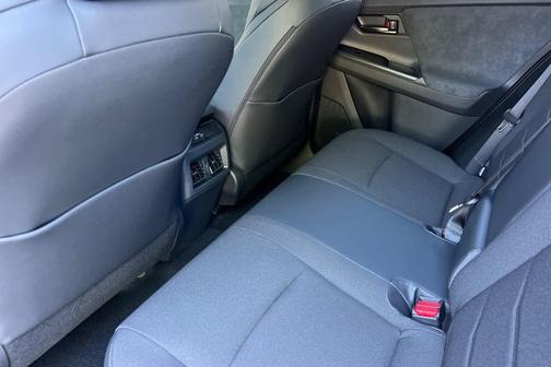 Wind Chill Pearl 2026 Toyota C-HR SE